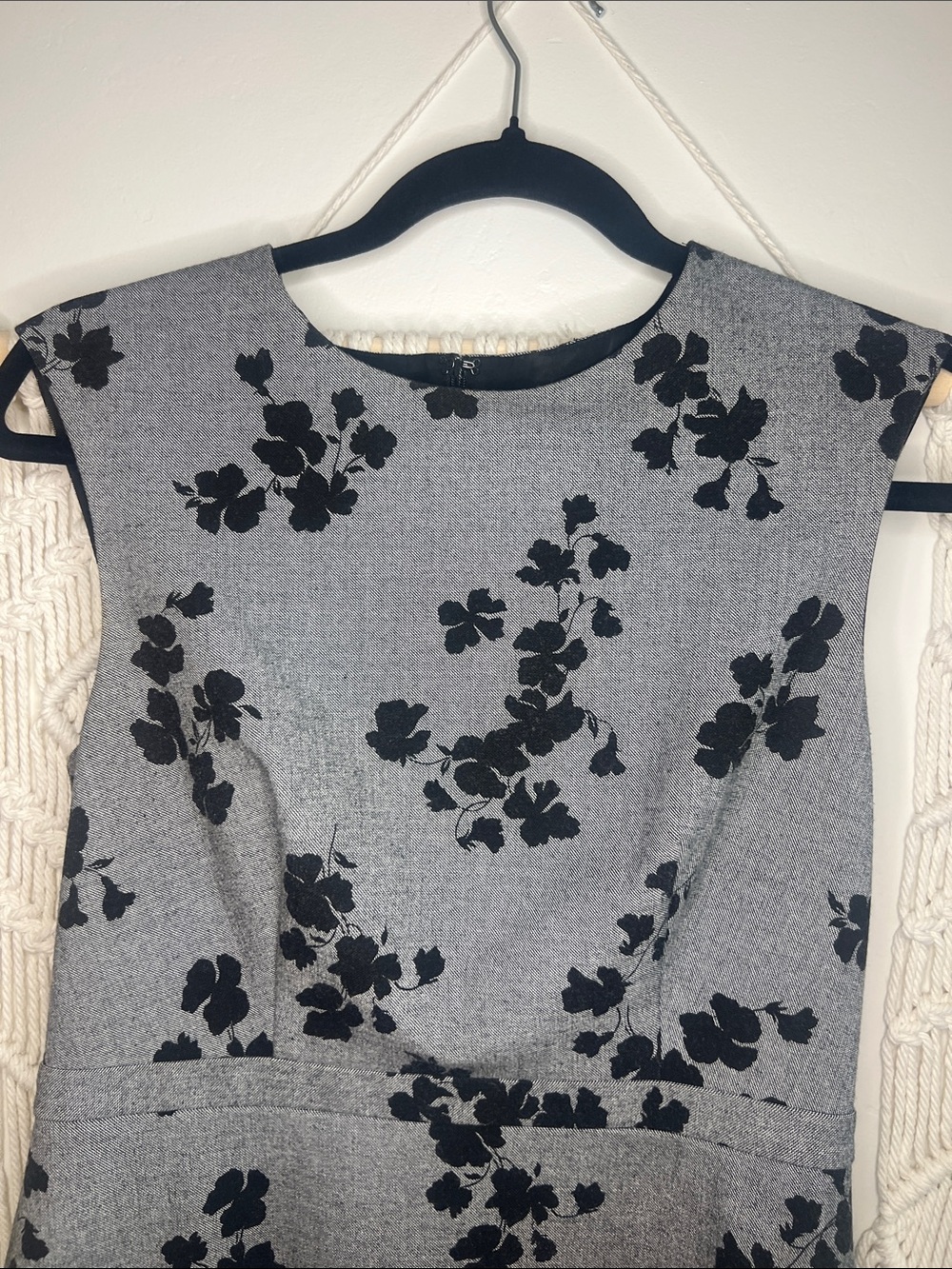 Ann Taylor Gray Midi Dress with Black Floral Print - Picture 6 of 7